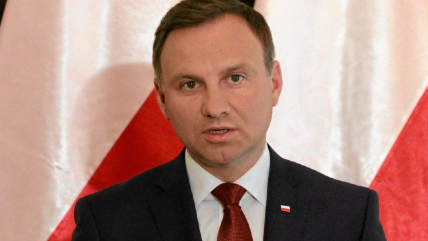 Według "Newsweeka" fikcyjni asystenci mieli trafiać m.in. do Andrzeja Dudy