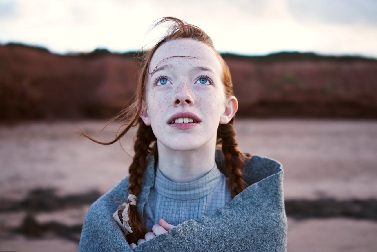 Amybeth McNulty w serialu "Ania, nie Anna".
