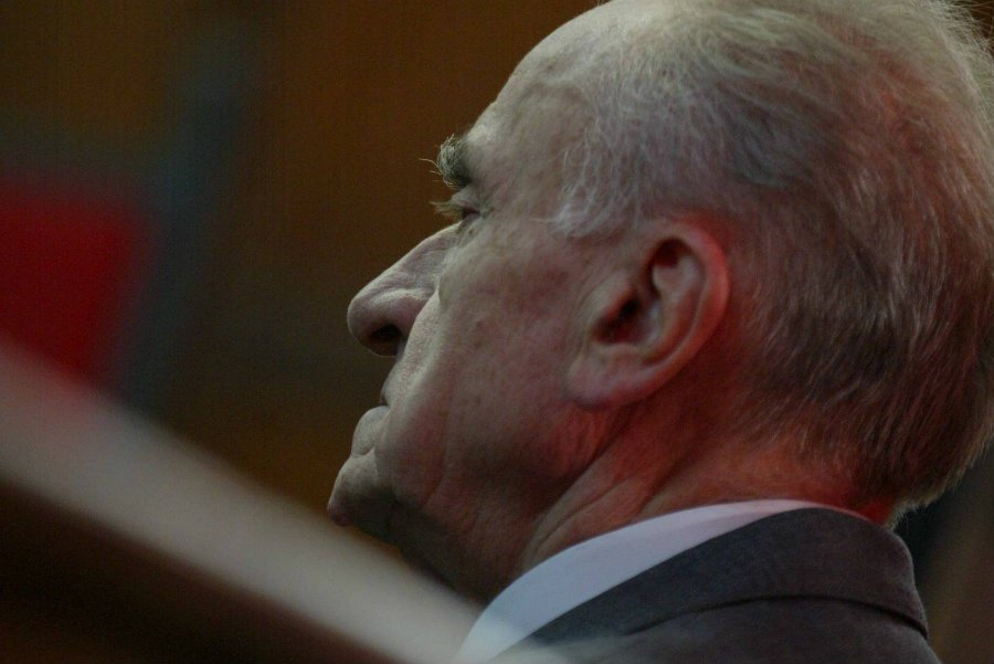 Władysław Ciastoń został skazany na dwa lata więzienia za wcielenie działaczy opozycji antykomunistycznej do obozów internowania. Wyrok usłyszał też Józef Sasin.