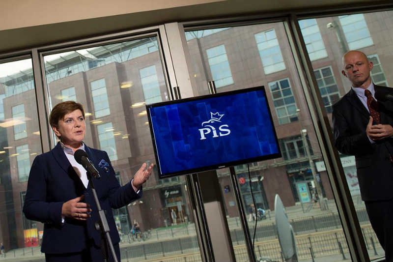 Beata Szydło będzie przesłuchana jako świadek ws. afery taśmowej? Tego chce senator PO.