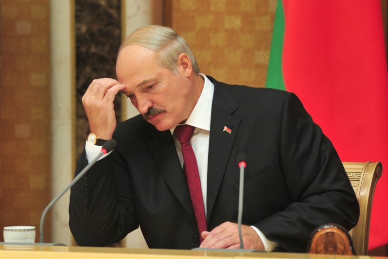 Otwarty list oficerów do Łukaszenki: "Rosja narusza konstytucję Białorusi"