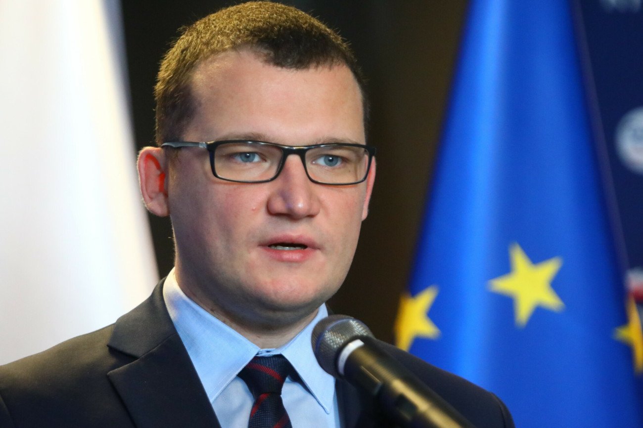 Wiceminister Paweł Szefernaker skomentował post Donalda Tuska.