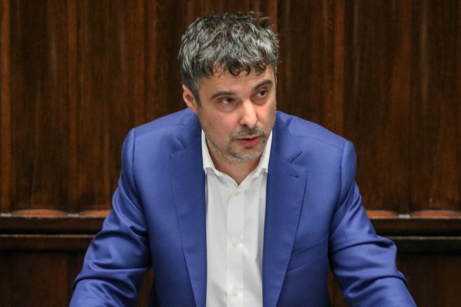 Poseł Radosław Lubczyk jest zamożny, ale bierze dodatek. "Trudna sytuacja majątkowa".