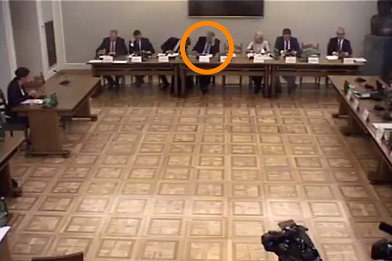 Poseł PiS Marek Suski zaliczył kolejną wpadkę podczas obrad komisji ds. Amber Gold.