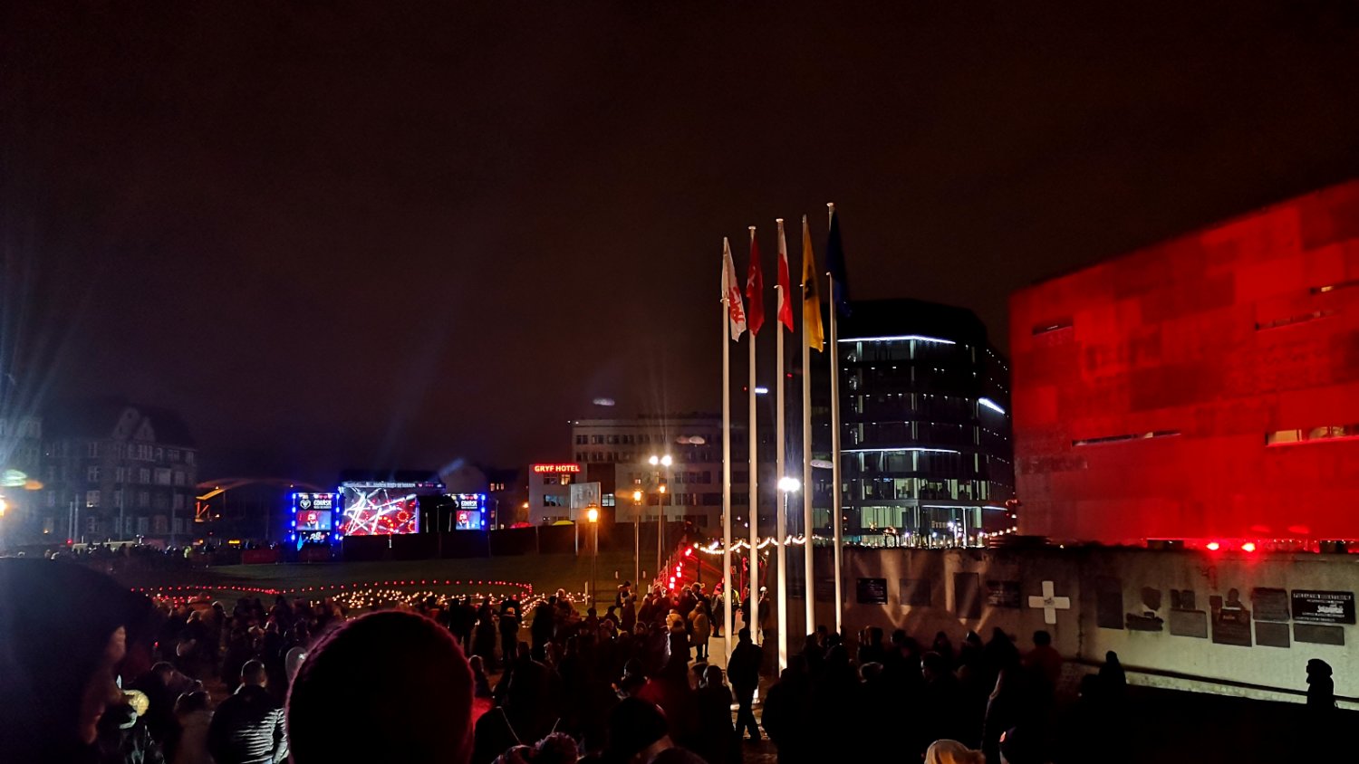 Gdańsk wspomina Pawła Adamowicza podczas 28. finału WOŚP.