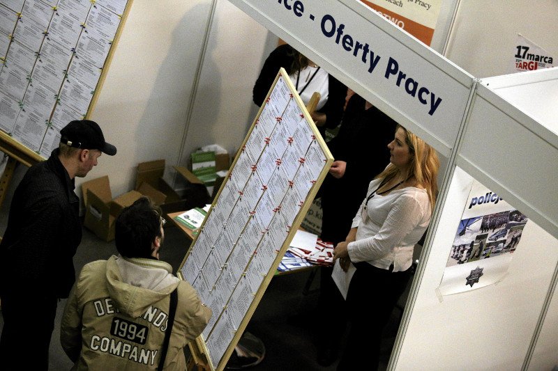 Ekonomiści powtarzają od lat: obniżcie koszty pracy a bezrobocie samo zniknie.