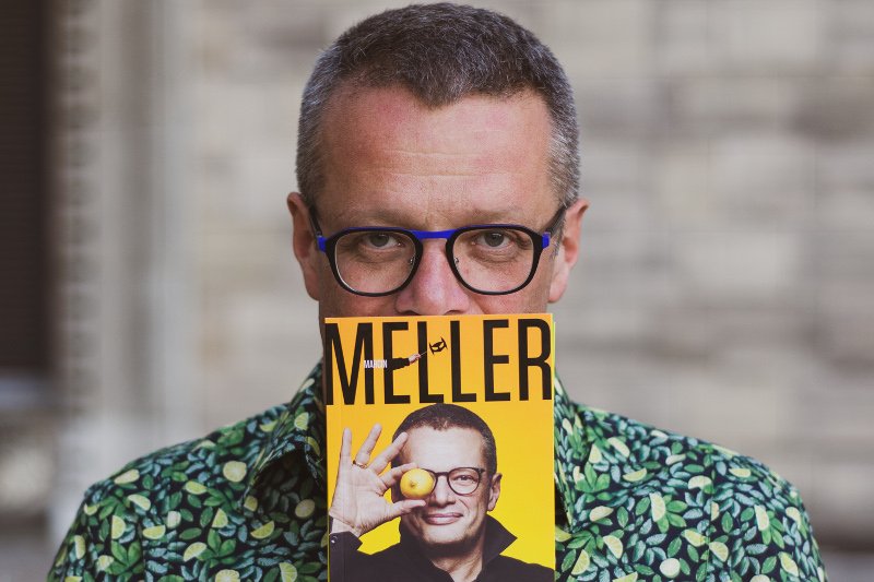 Na początku czerwca ukazała się książka "Nietoperz i suszone cytryny" Marcina Mellera.