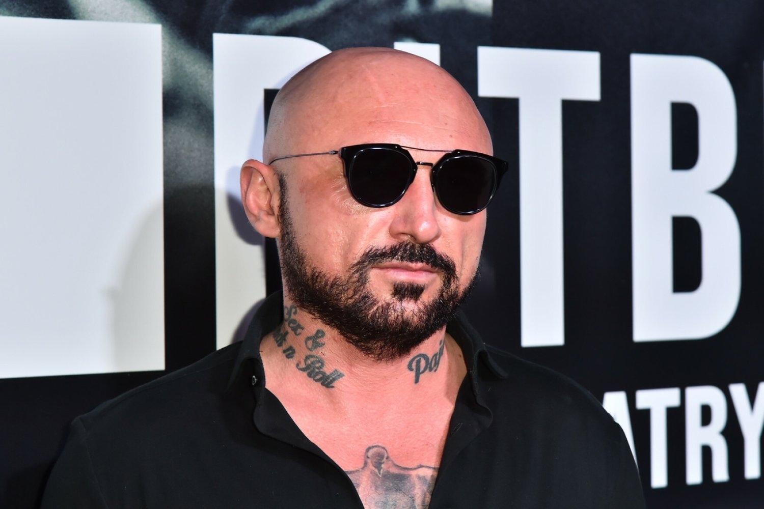Patryk Vega nakręcił autobiografię. Kiedy premiera "Niewidzialnej wojny"?