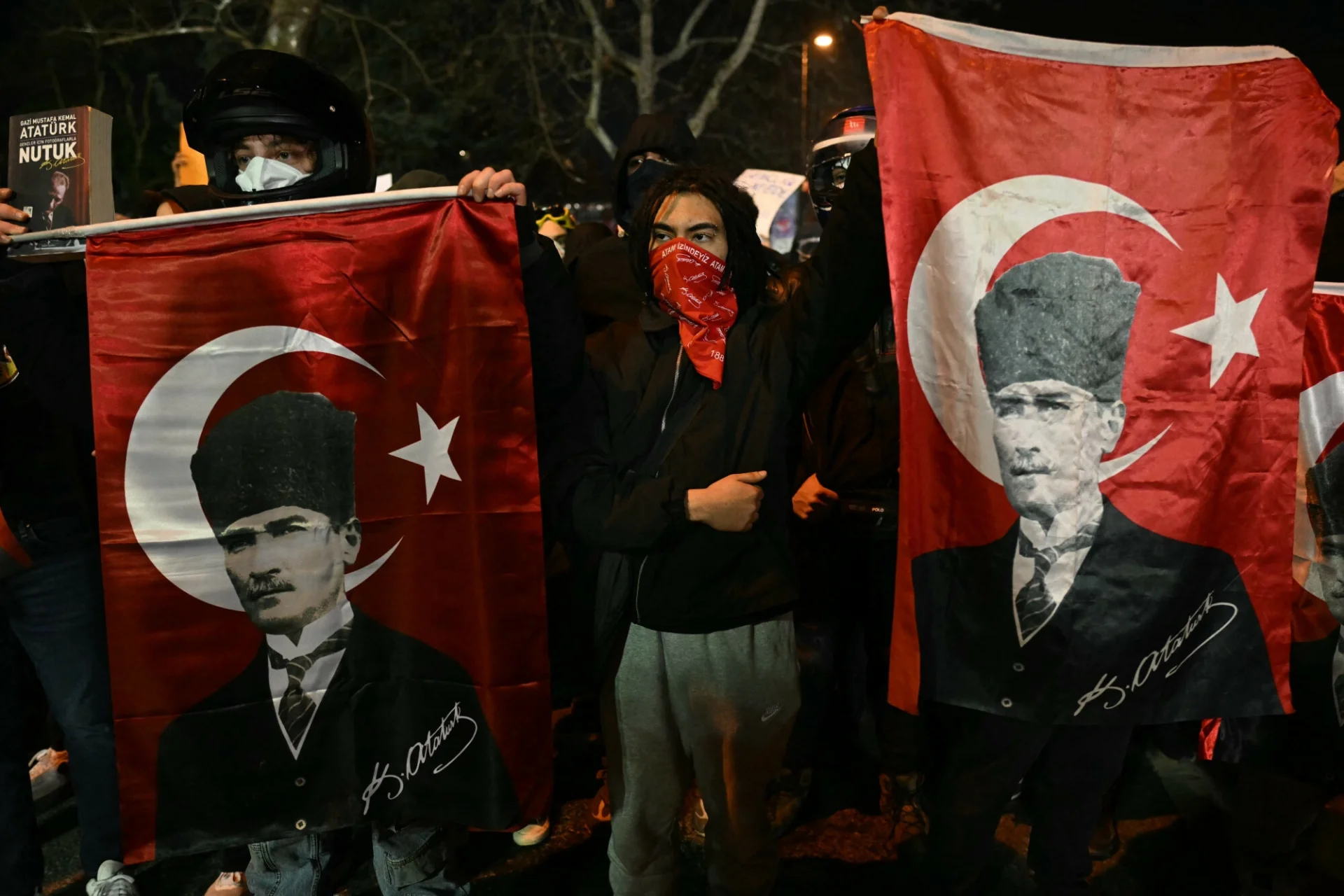 Napięcie w raju all inclusive eskaluje. Tych miejsc w Turcji należy szczególnie unikać Protesty w Turcji