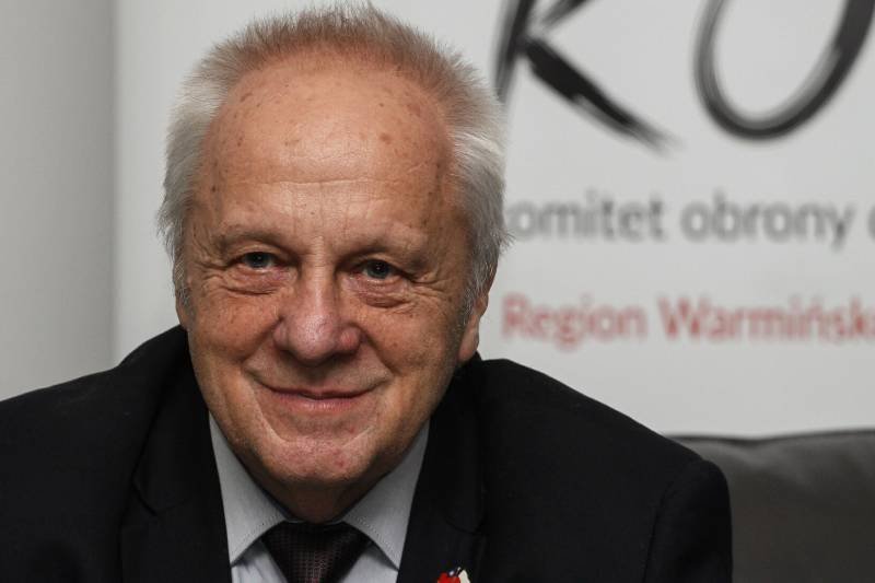 Stefan Niesiołowski uniewinniony, orzekł sąd w Łodzi