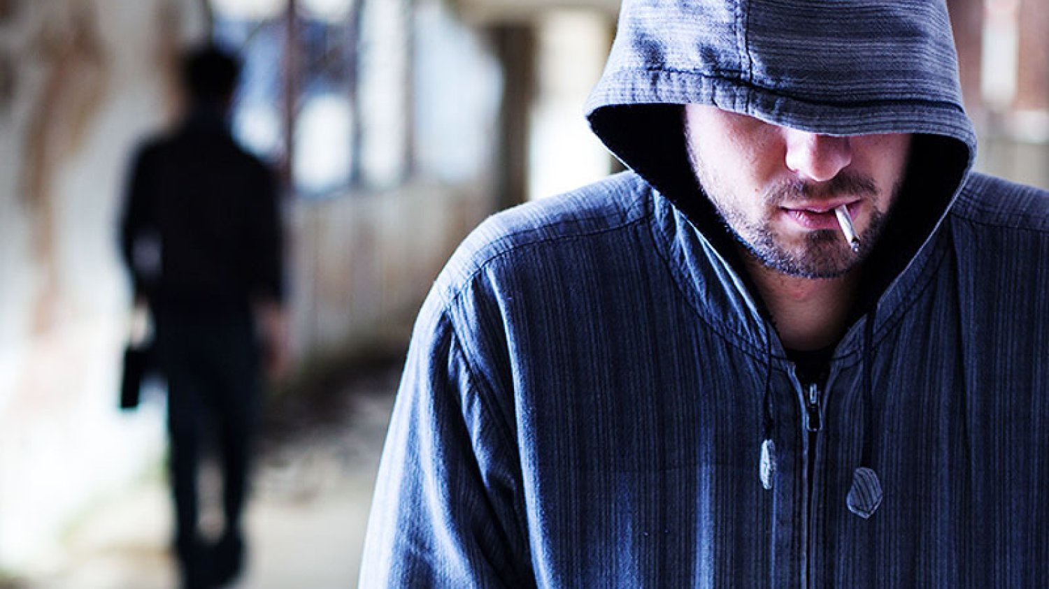 Ofiarą stalkera padł już co ósmy Polak. Psycholog społeczny tłumaczy, że stalking to nie tylko problem gwiazd, a głównym narzędziem takich przestępców jest internet.