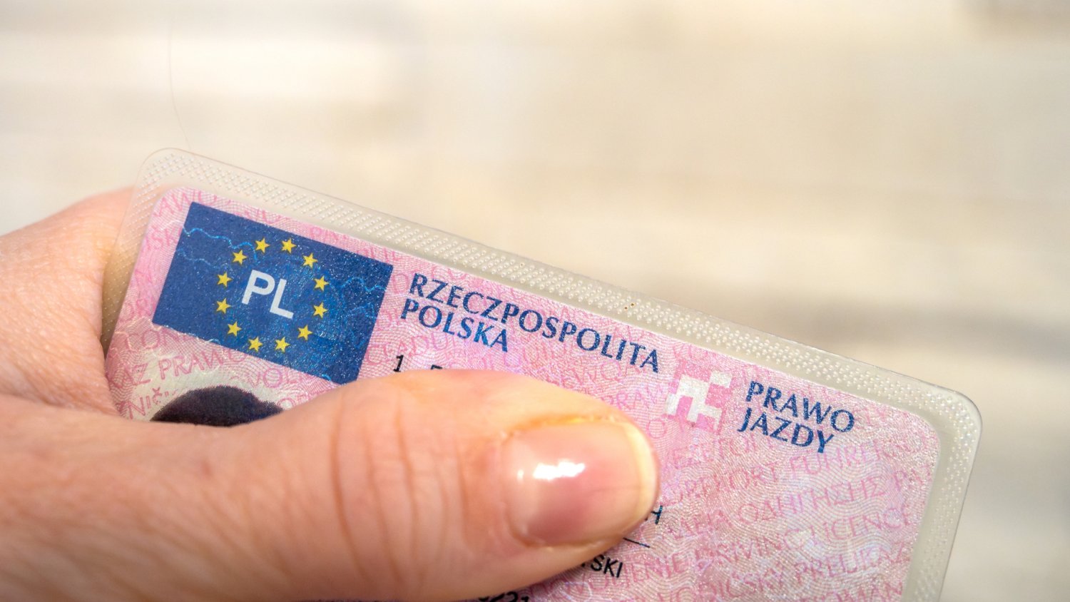 15 mln kierowców musi iść do urzędu z prawem jazdy. Są konkretne daty
