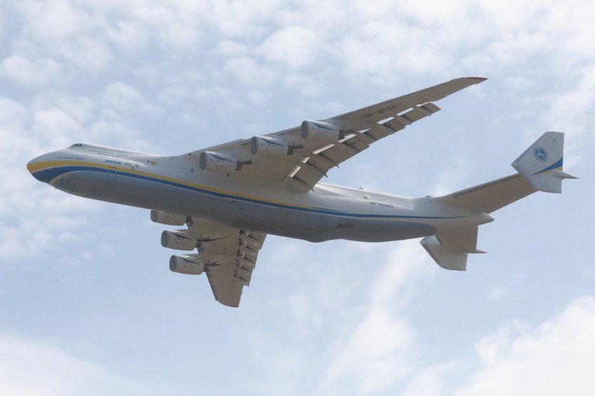 KGHM wydał miliony z pieniędzy polskich podatników na chińskie maseczki z lewym certyfikatem. KGHM stanowczo temu zaprzecza i sugeruje drogę prawną.