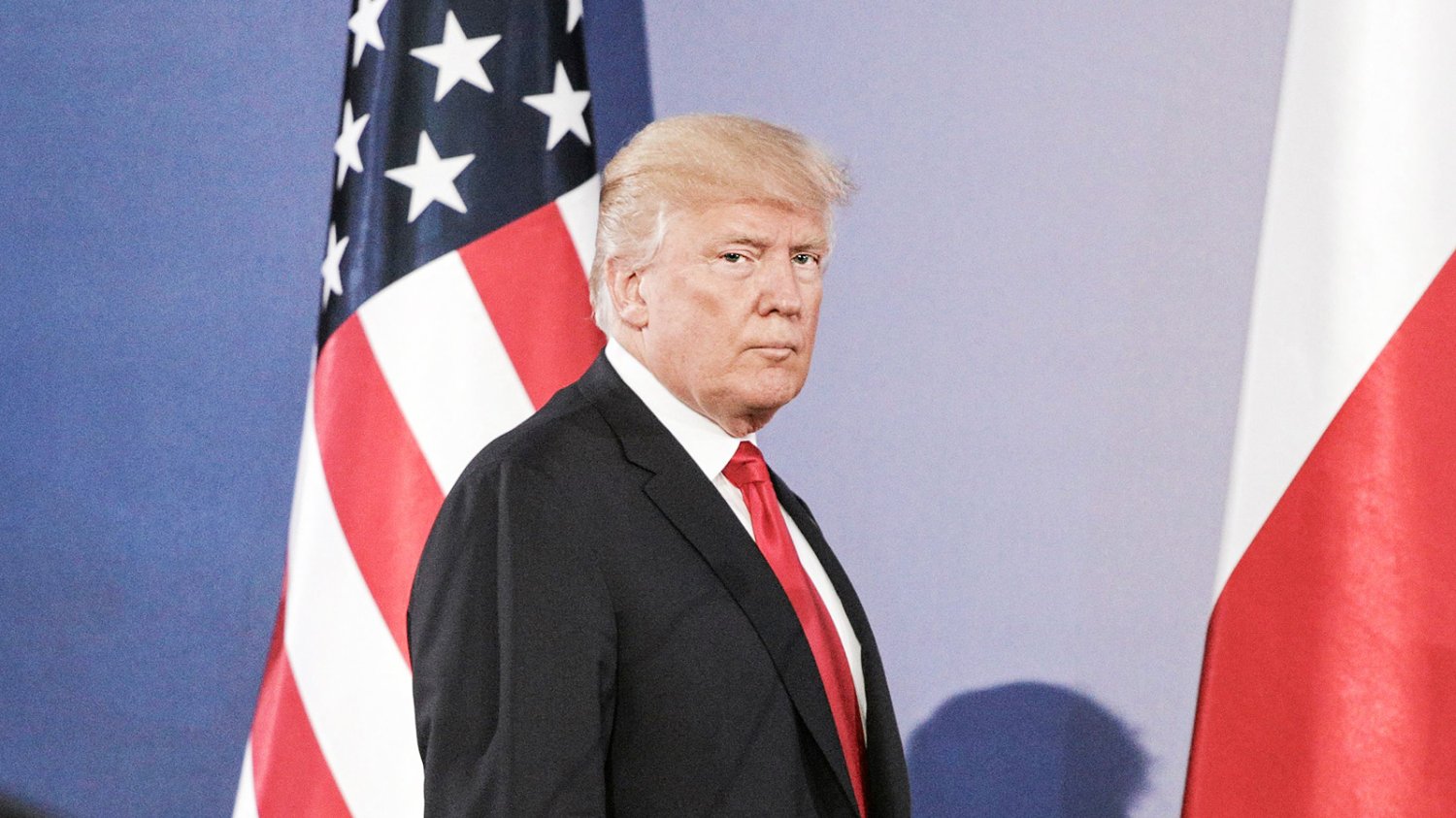 Prezydent USA Donald Trump spotkał się w Warszawie z prezydentem Polski Andrzejem Dudą i wziął udział w szczycie Inicjatywy Trójmorza.