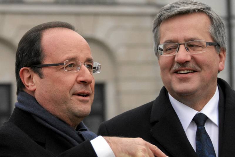 Prezydent Francji Francois Hollande i prezydent Polski Bronisław Komorowski
