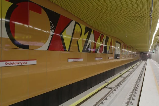 Metro Świętokrzyska