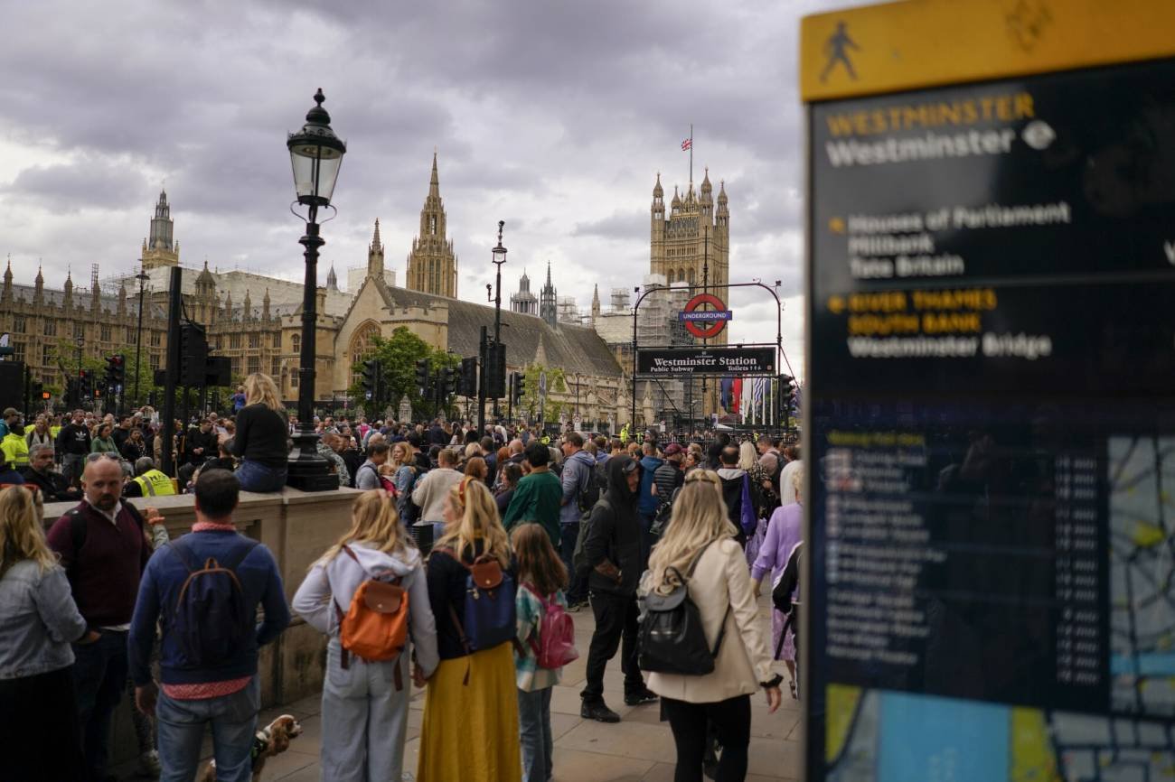 Pogrzeb królowej Elżbiety II. Plan uroczystości zaczyna się o 7:30