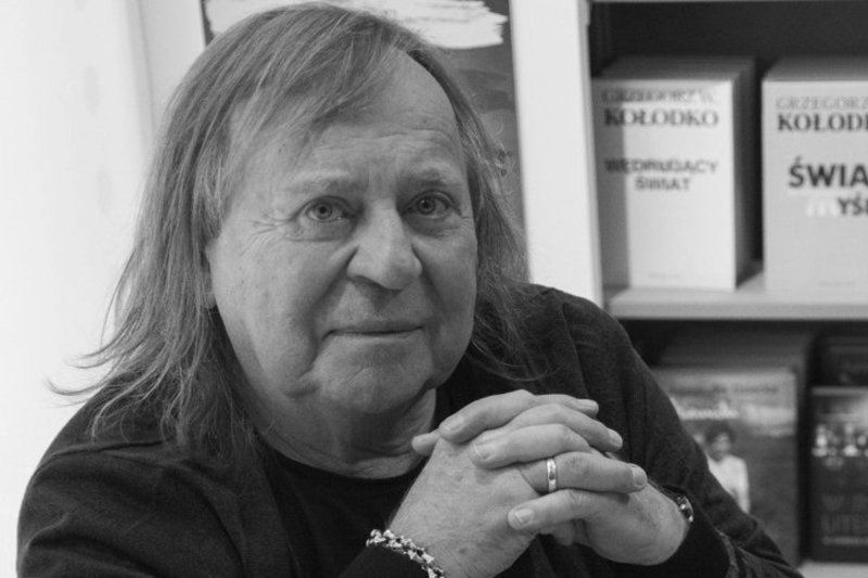 Romuald Lipko, założyciel i twórca hitów Budki Suflera zmarł w wieku 69 lat. Od wielu lat zmagał się z nowotworem.