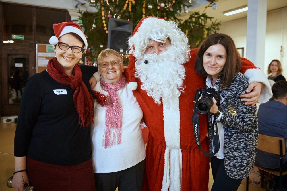 Wystarczy 50 zł by starsza, samotna osoba mogła spędzić Wigilię  w większym gronie
