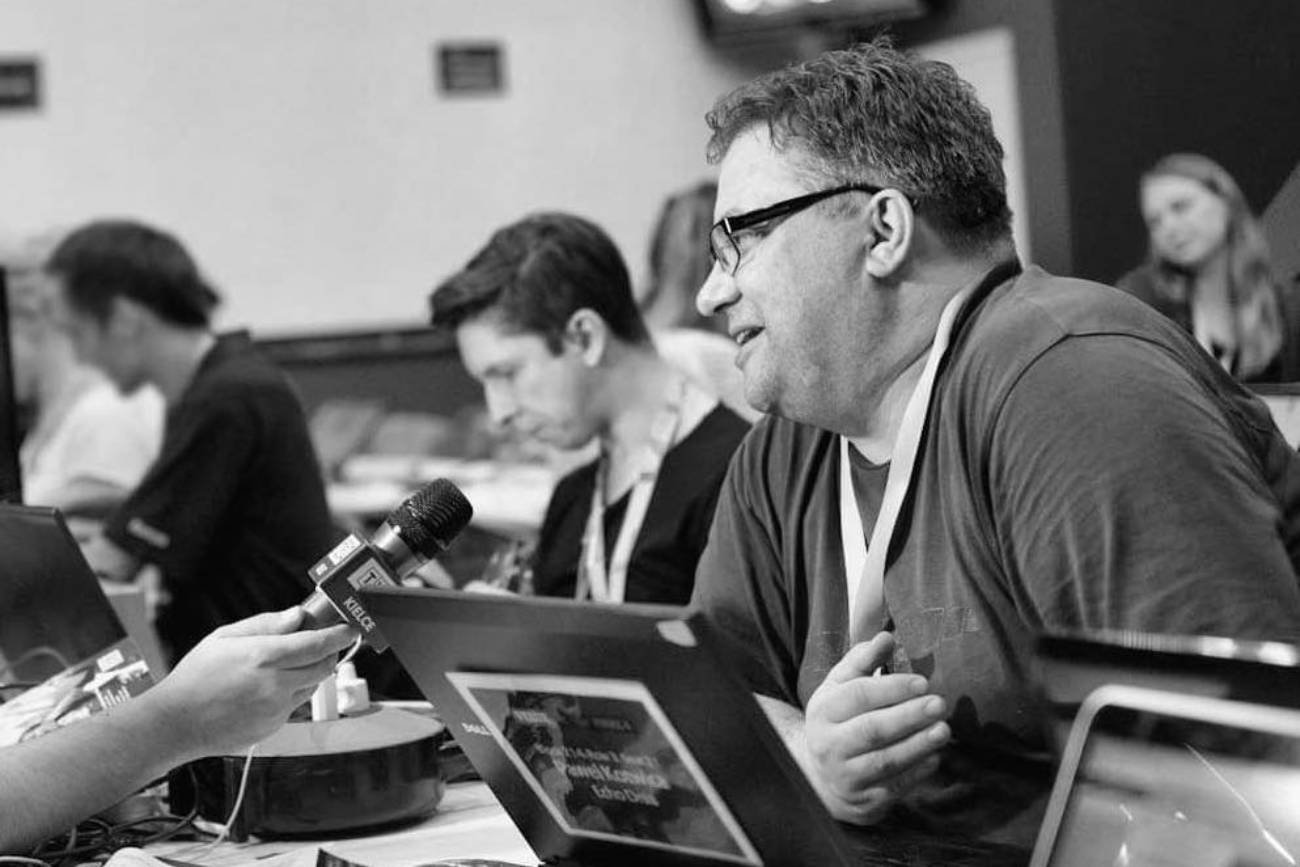 Paweł Kotwica nie żyje. Dziennikarz, który zasłabł na finale Ligii Mistrzów