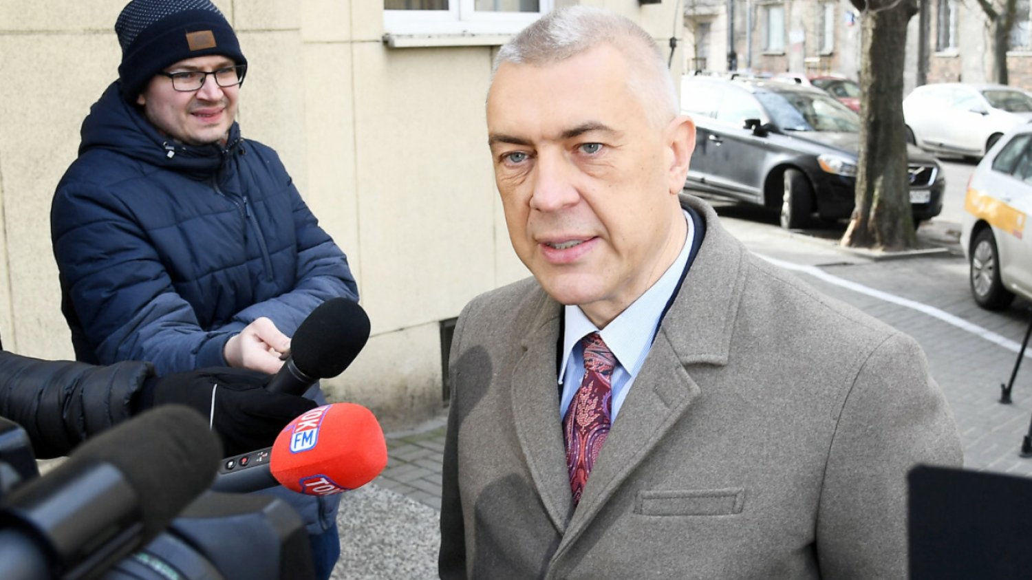 Giertych składa zawiadomienie na Macierewicza. "Bronił się raportem"
