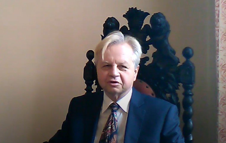 Prof. Włodzimierz Julian Korab-Karpowicz ogłosił się prezydentem in spe.