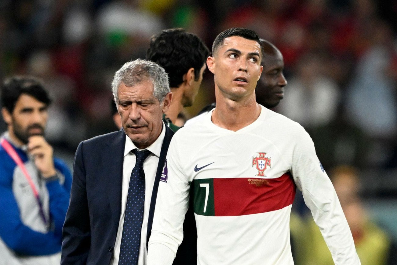 Cristiano Ronaldo podczas mundialu w Katarze nie mógł być zadowolony z decyzji Fernando Santosa.