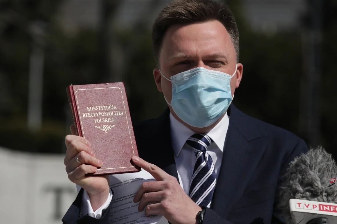 Małżeństwo Przymysława i Agnieszki Krych domaga się przeprosin od TVP za materiał pt. "Kto finansuje kampanię Szymona Hołowni?".