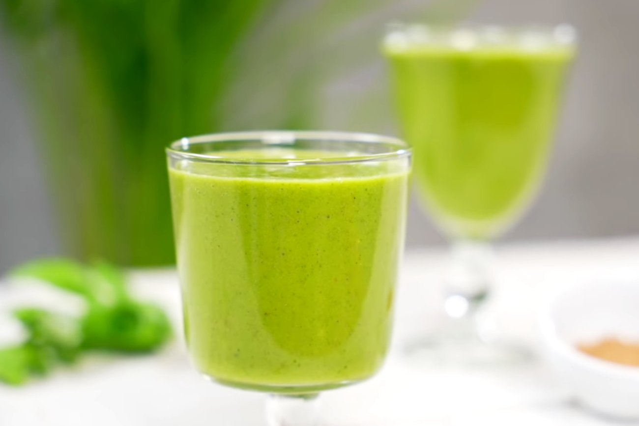 Przepis na energetyczny koktajl zamiast kawy. Obudzi cię i doda siły