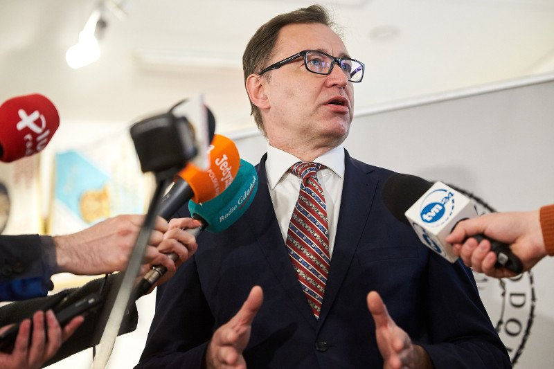 Prezes IPN nawołuje Polonię w New Jersey, aby nie oddawali swojego głosu na burmistrza Stevena Fulopa.