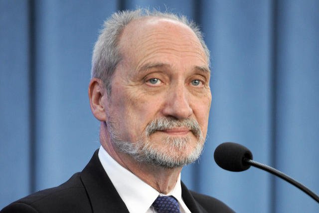 Kandydat na szefa MON?