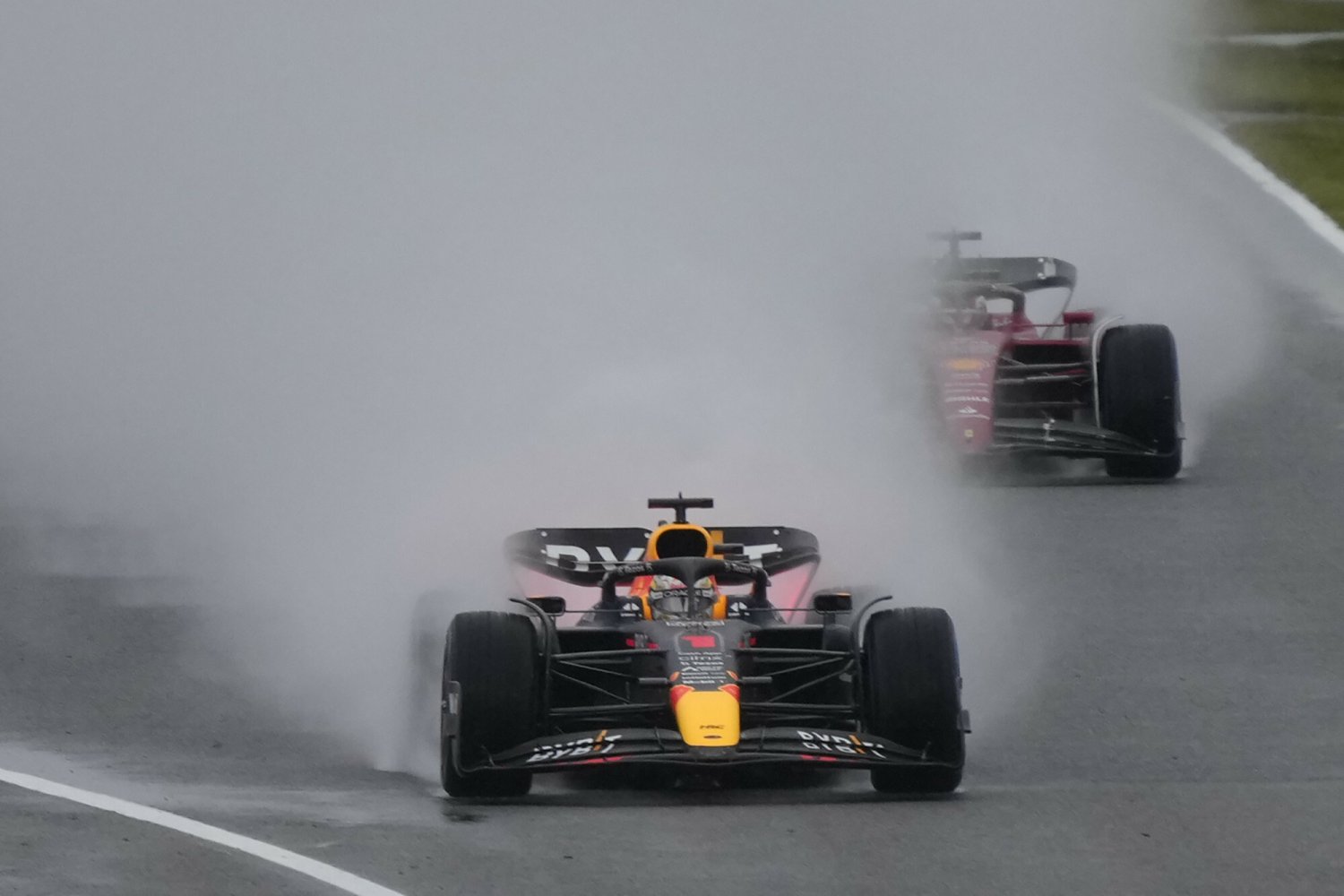 Mamy mistrza świata czy nie mamy? Chaos w F1. Sami nie wiedzieli, co trzeba zrobić