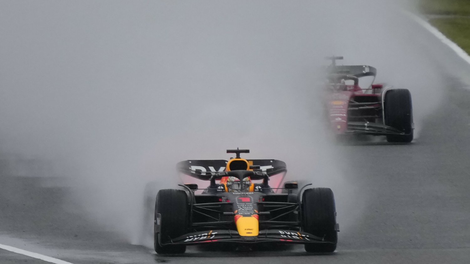 Mamy mistrza świata czy nie mamy? Chaos w F1. Sami nie wiedzieli, co trzeba zrobić