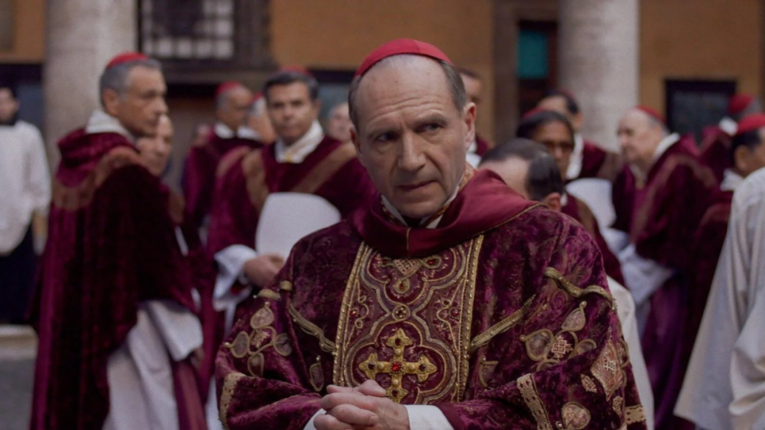 Ralph Fiennes w "Konklawe"