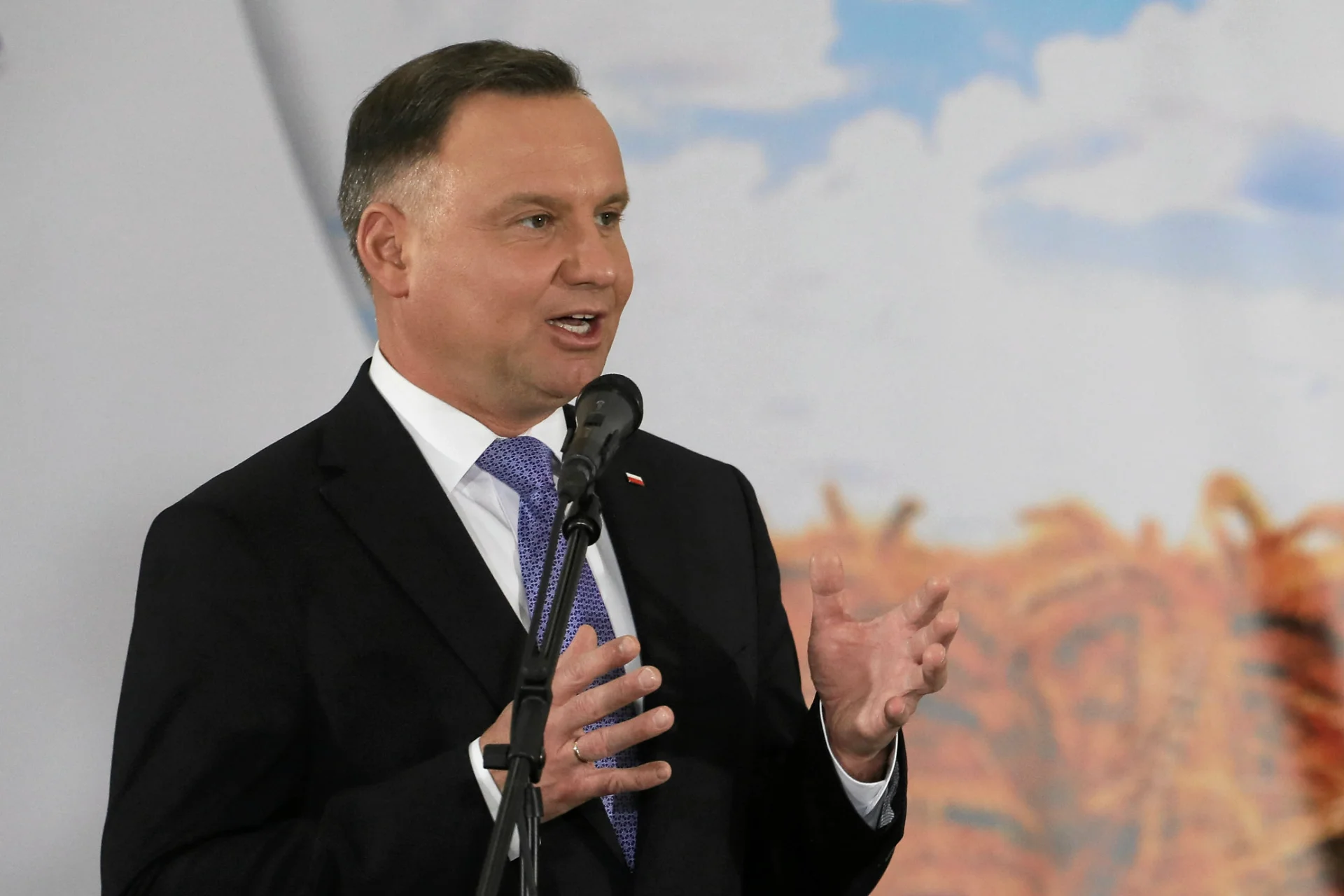 Brytyjski profesor odpowiedział Andrzejowi Dudzie na jego apel.