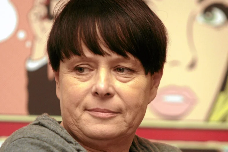 Ilona Łepkowska skrytykowała celebrytów jeżdżących w pandemii na egzotyczne wakacje.