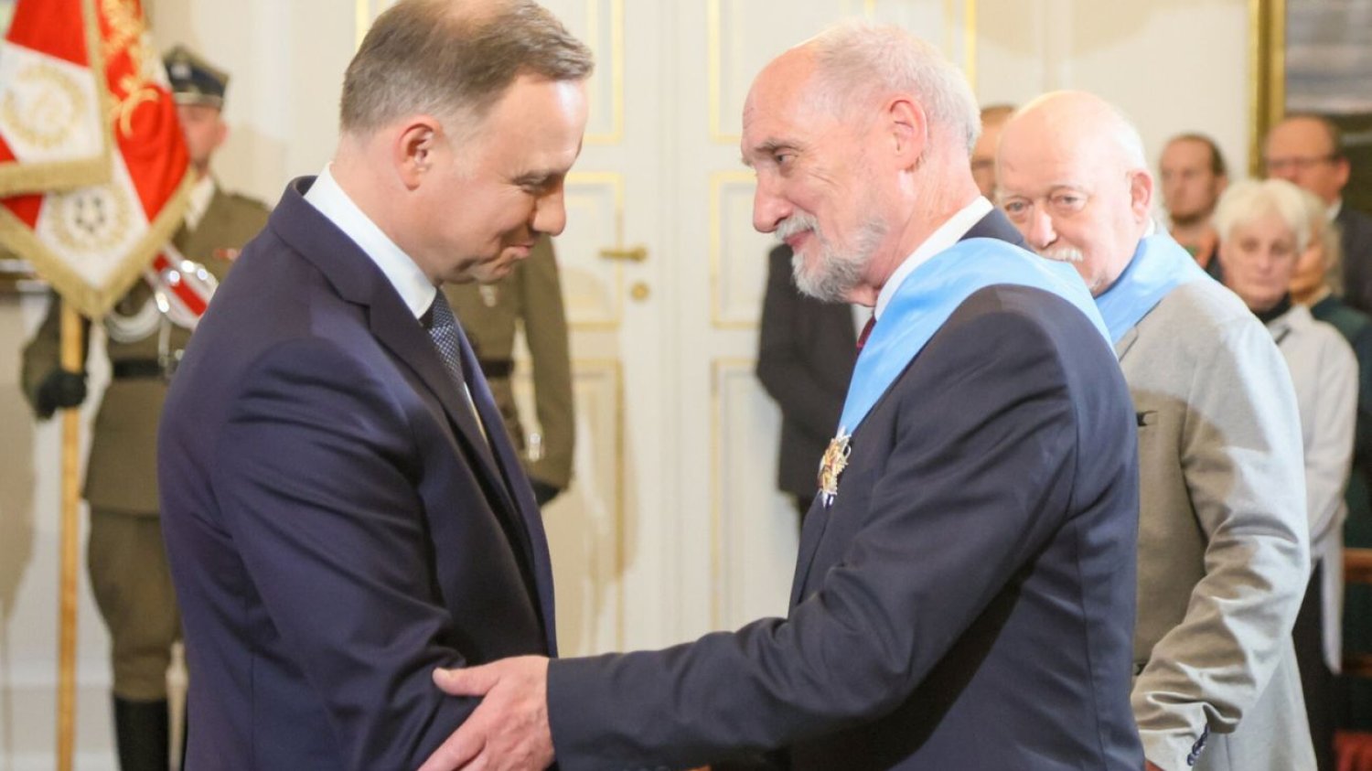 Macierewicz nie straci Orderu Orła Białego. Andrzej Duda nie widzi powodu, by mu go zabierać