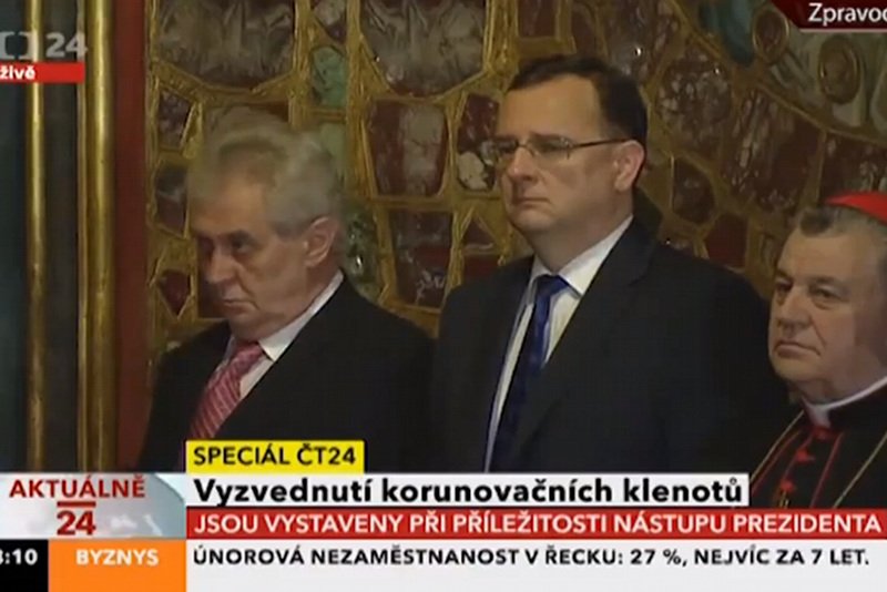 Czeski prezydent Milosz Zeman pijany podczas uroczystości? Zataczał się i miał problemy z równowagą