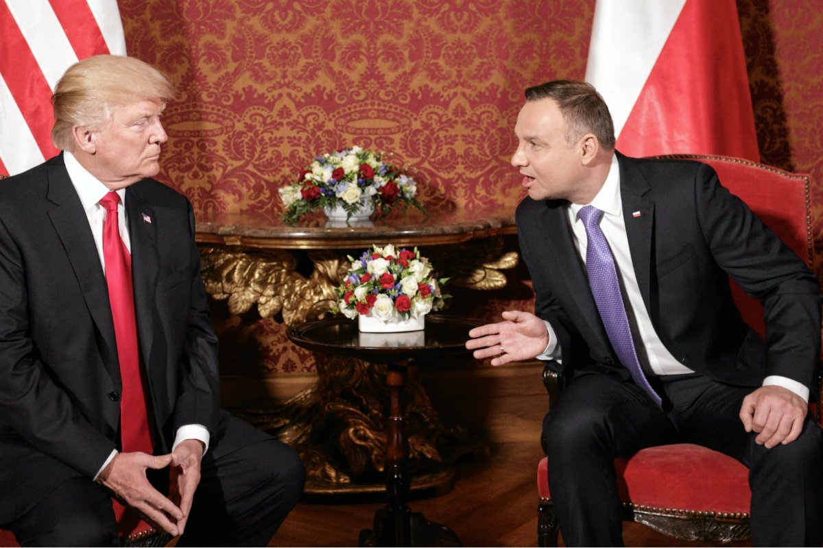 USA planują większą niż można było się spodziewać liczbę wojsk w Polsce. Rozważany jest także przyjazd Donalda Trumpa w związku z obchodami 80. rocznicy wybuchu II wojny światowej.