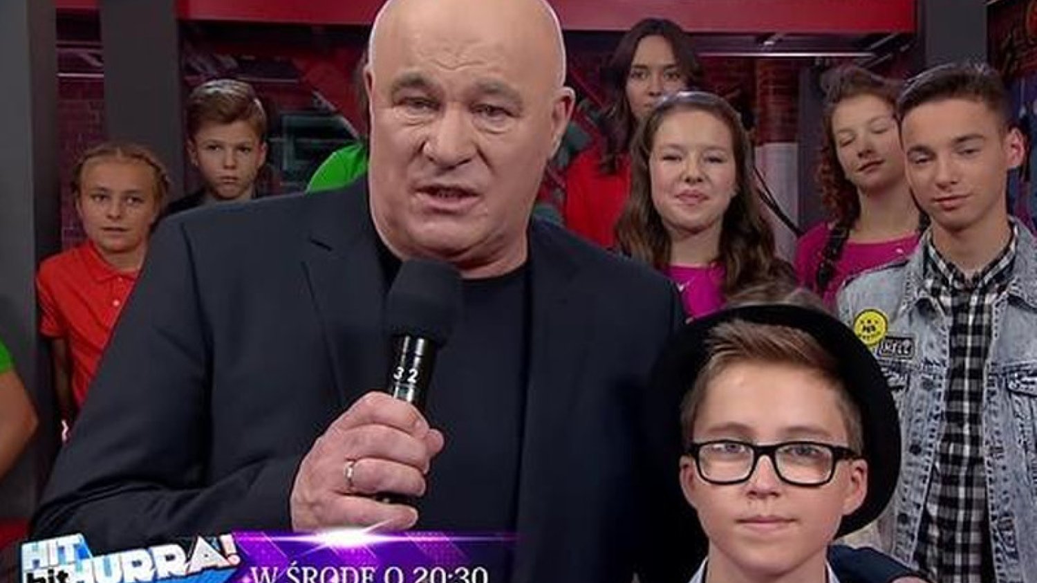 Zatrzymany z bronią w ręku Rynkowski wieczorem pojawił się w TVP. Zaśpiewał "Szczęśliwej drogi już czas"