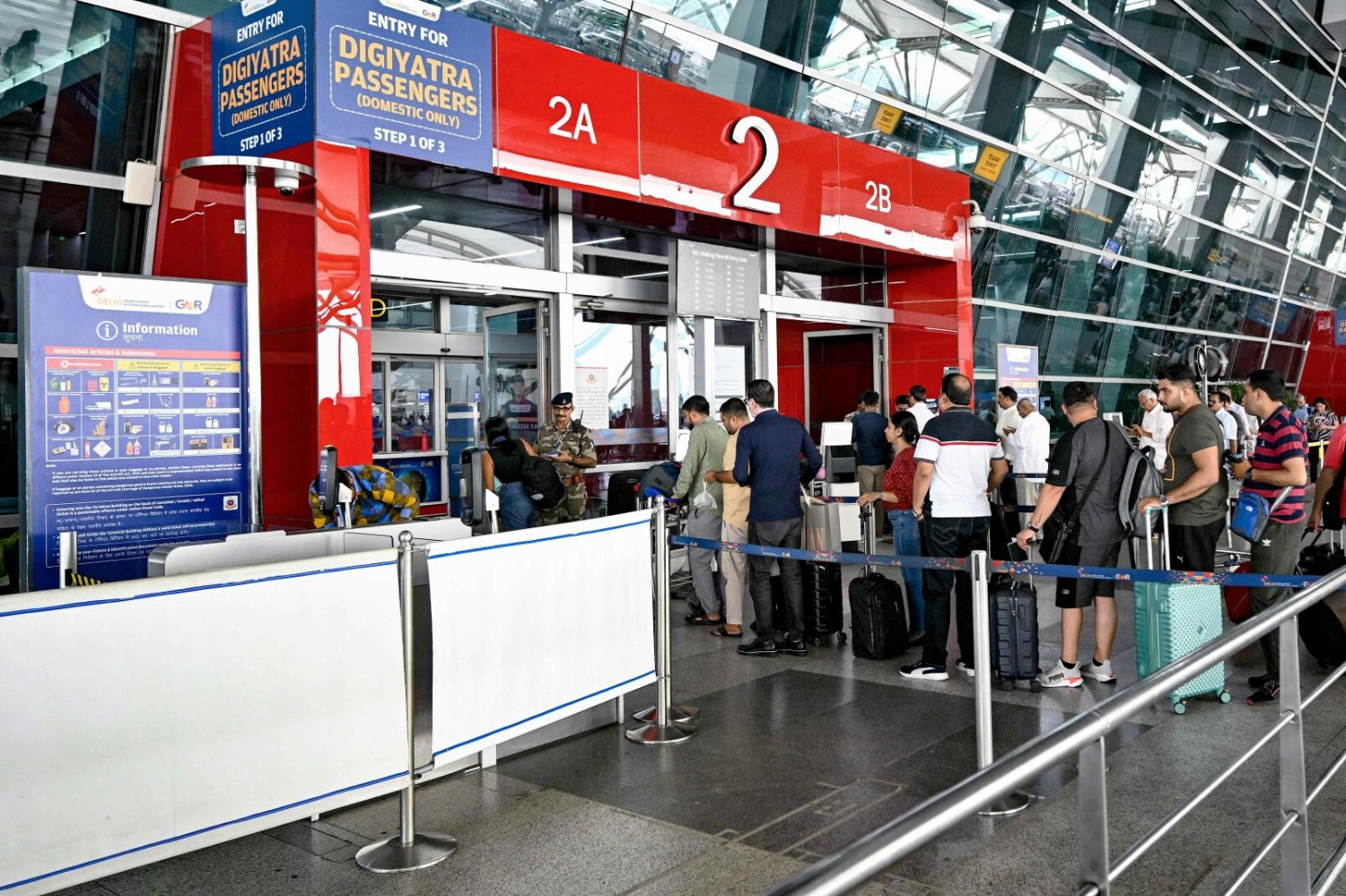 Kobiety nie muszą już siedzieć obok mężczyzn. Linia lotnicza zdecydowała.