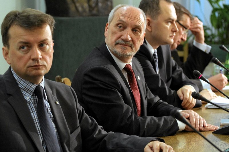 Antoni Macierewicz bronił ekspertów ze swojego zespołu parlamentarnego.