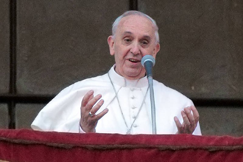 Papież Franciszek zwołał tajną naradę. "Więcej głoszenia Ewangelii, mniej biurokracji"