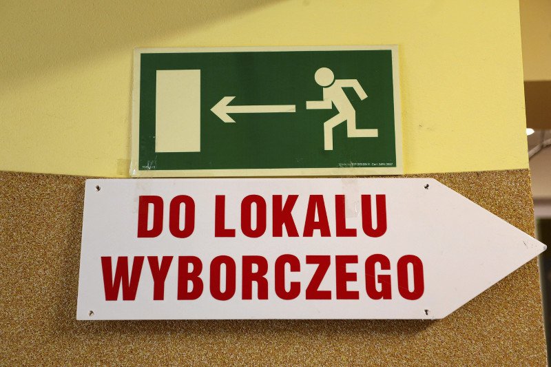 Pożar w Biskupinie, w lokalu wyborczym, może wpłynąć na przedłużenie ciszy wyborczej.