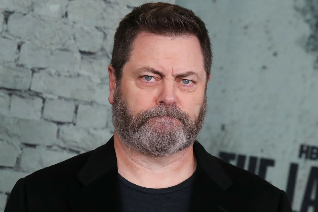 Nick Offerman uderzył w homofobów w swoim przemówieniu na gali Independent Spirit Awards. Nick Offerman uderzył w homofobów w swoim przemówieniu na gali Independent Spirit Awards.
