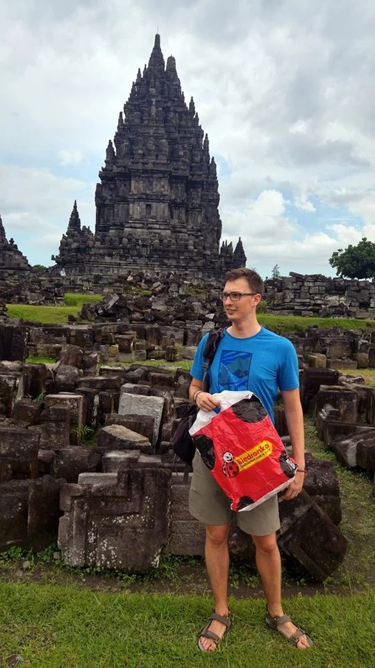 Ciekawe co na to bogowie z Indonezji?