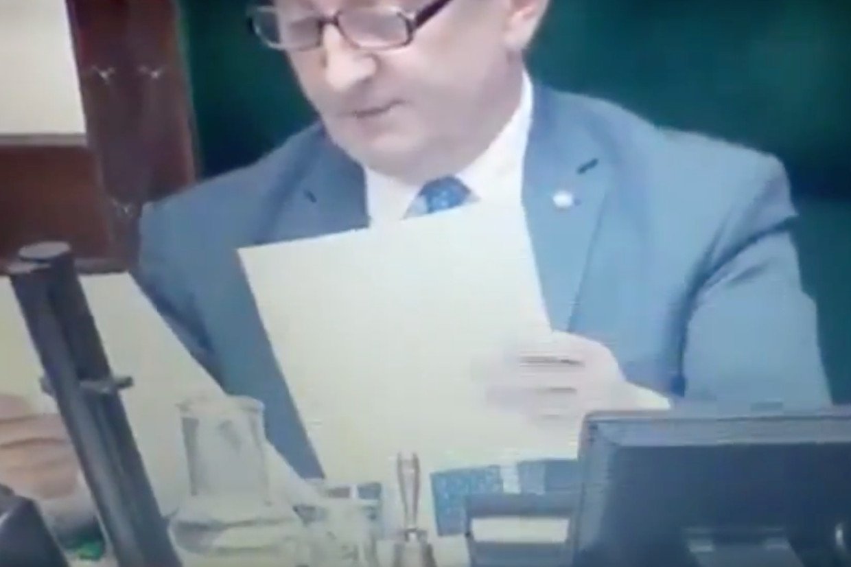 Marek Kuchciński szybko rozprawił się z wnioskami opozycji.