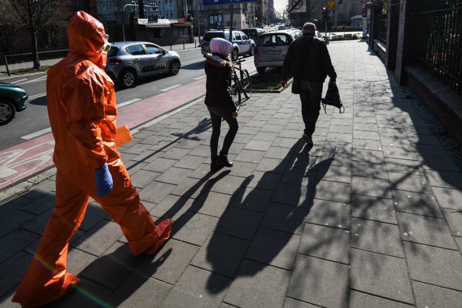 Łączna liczba ofiar śmiertelnych koronawirusa we Włoszech wynosi już prawie 3000. Właśnie padł tragiczny rekord zgonów w przeciągu doby.