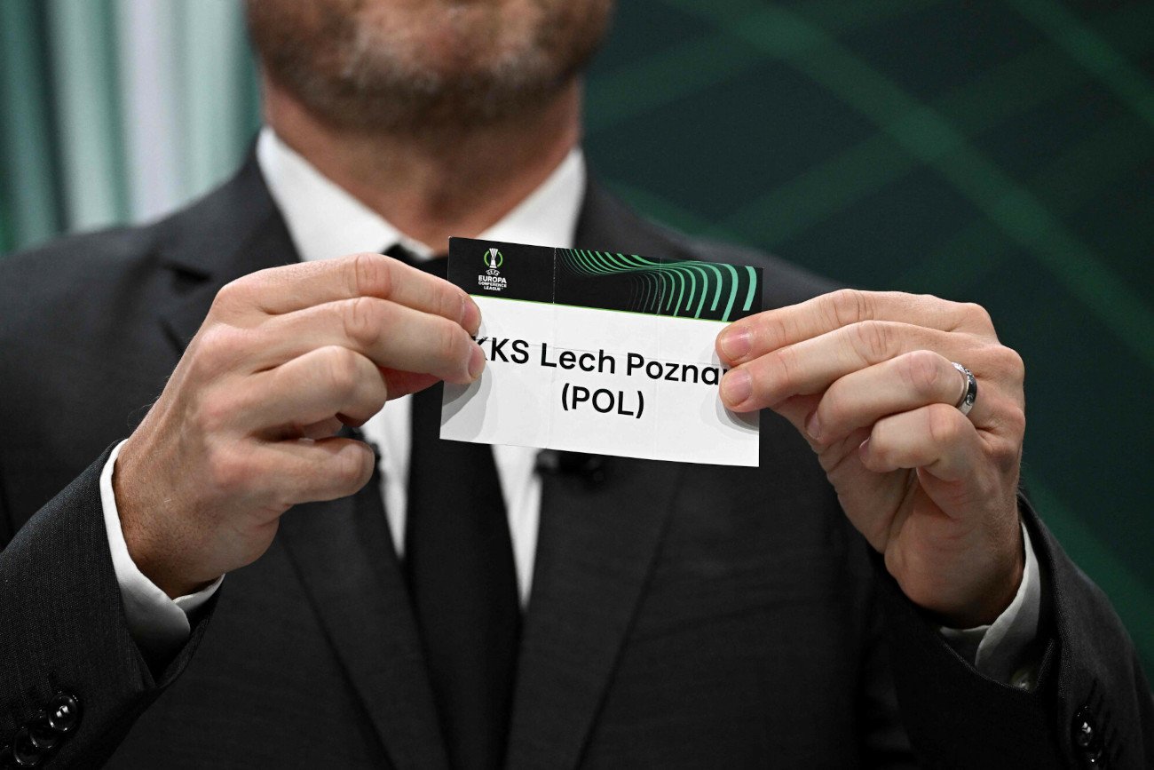 W piątkowym losowaniu piłkarzom Lecha Poznań nie poszczęściło się. Kolejorz czeka trudna przeprawa.