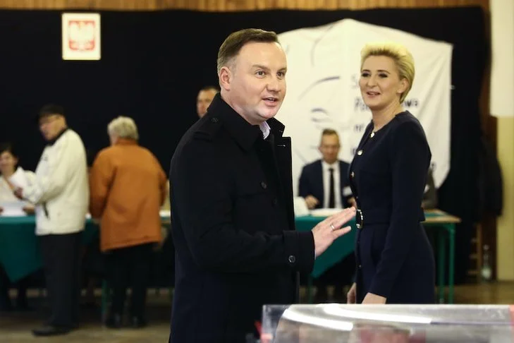 Andrzej Duda liderem w nowym sondażu, ale nie wygrałby w pierwszej turze.